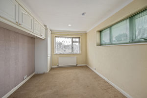 Bedroom- click for photo gallery